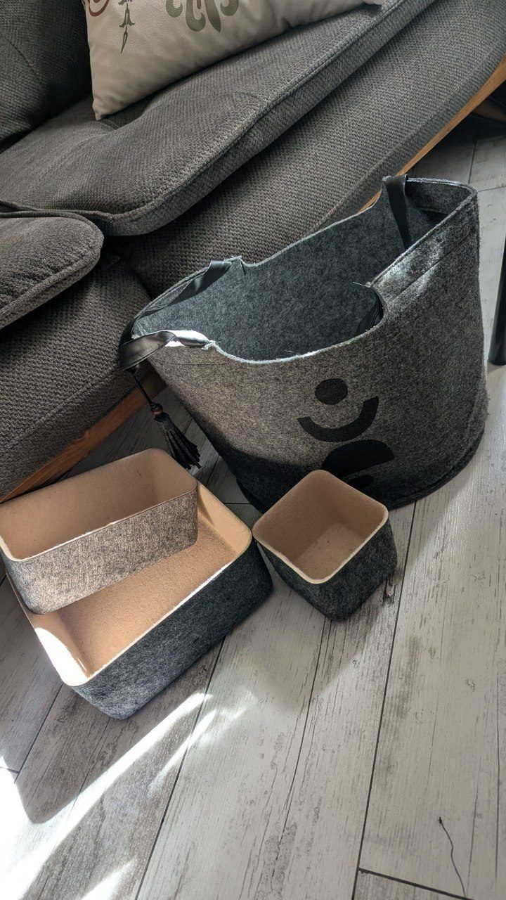 Штатив, коврик, мяч, зеркало, подставка, коробки, клавиатура logitech