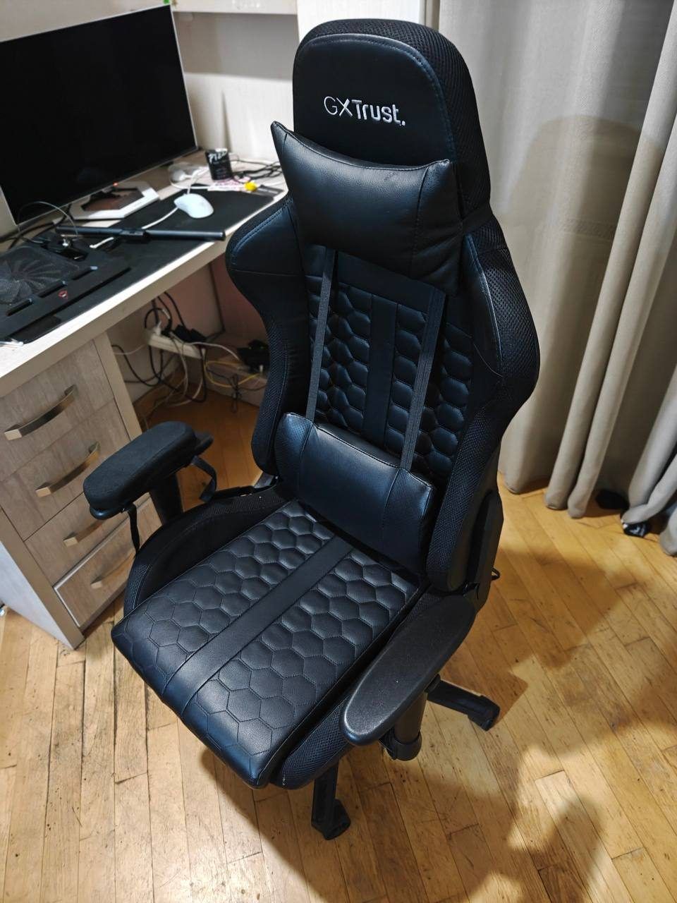Игровое кресло Trust GXT 719, с подсветкой