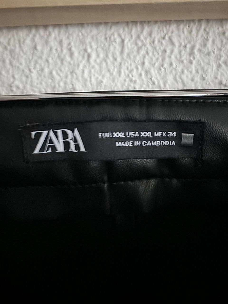 Zara брюки из экокожи XXL