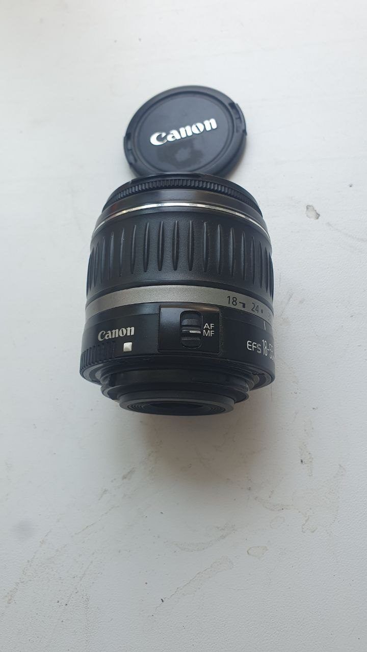 Объектив Canon, 18 - 55 мм