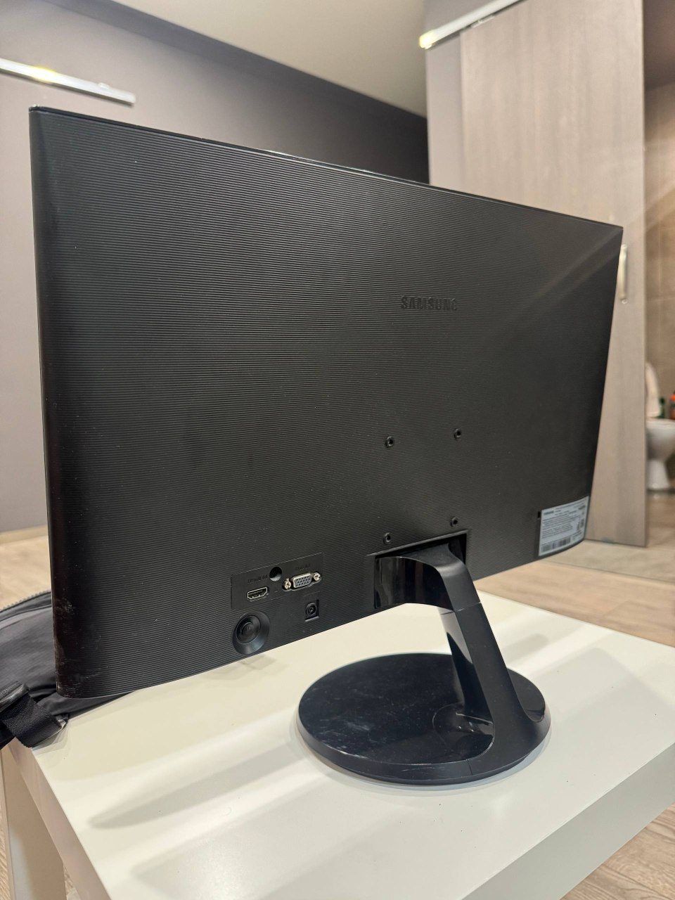 Монитор SAMSUNG LS24F350FHIXCI, 24 дюйма