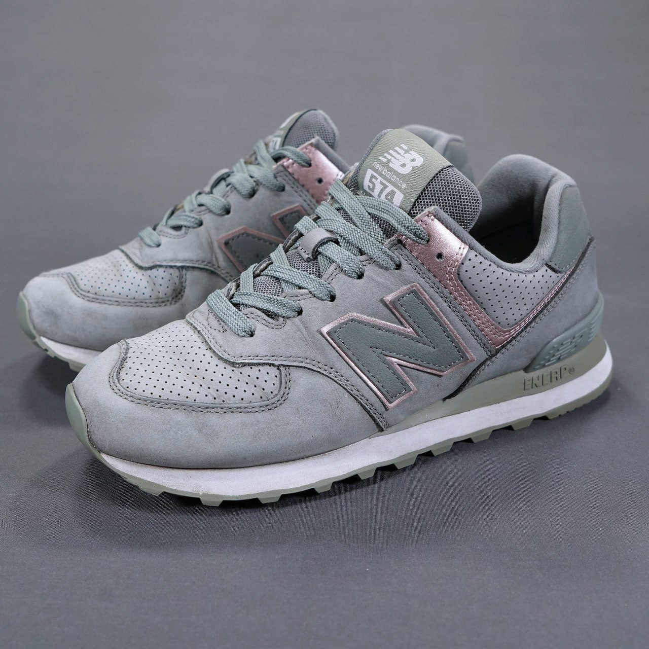 Кроссовки New Balance 574, размер 40