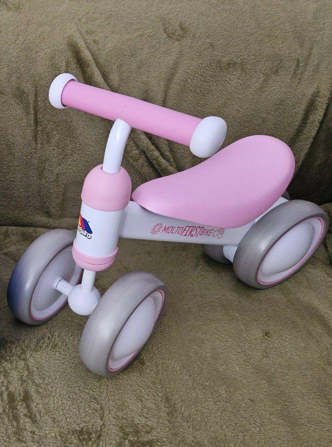 Беговел Molto First Bike, для детей с 10 месяцев