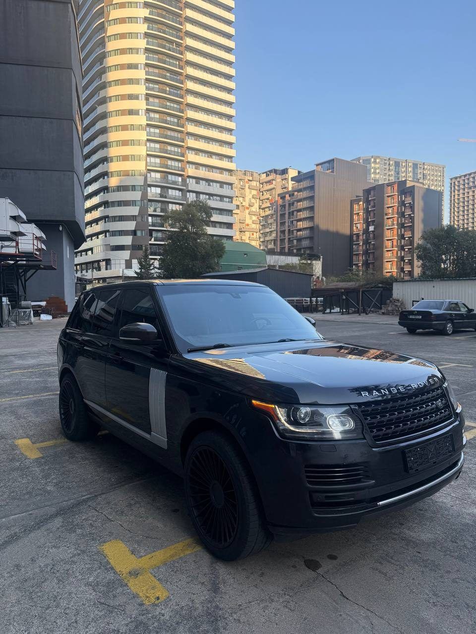 Автомобиль Land Rover Range Rover Evoque, 2015 год