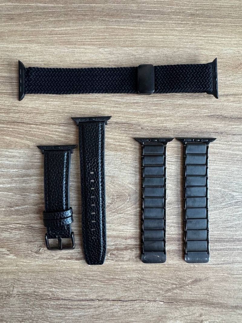 Кабель и ремешки для Apple Watch