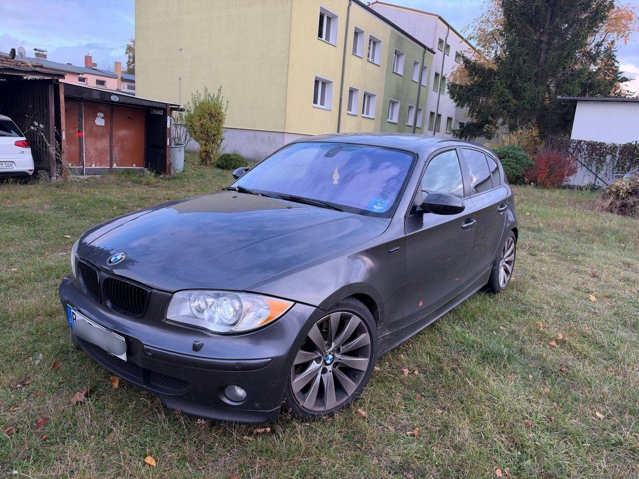 Автомобиль BMW E87 120d, 2004 год