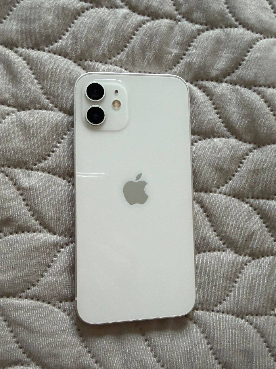 Смартфон iPhone 12, 128 ГБ