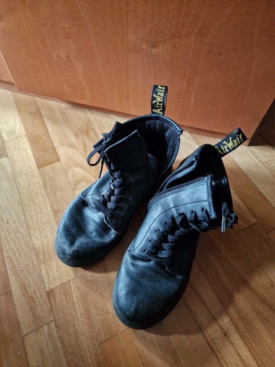 Ботинки Dr. Martens AirWair, размер 35