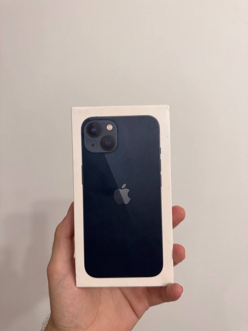 Смартфон Apple iPhone 13, 128 ГБ