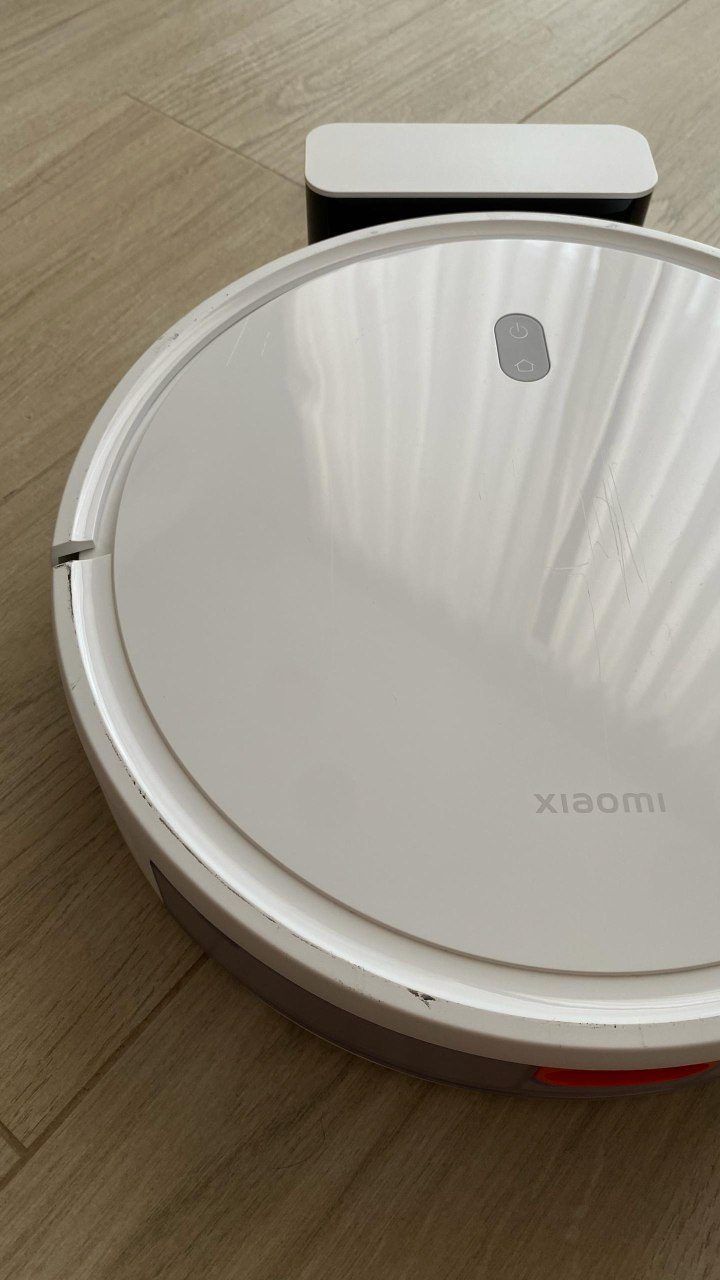 Робот-пылесос Xiaomi Robot Vacuum E10, белый