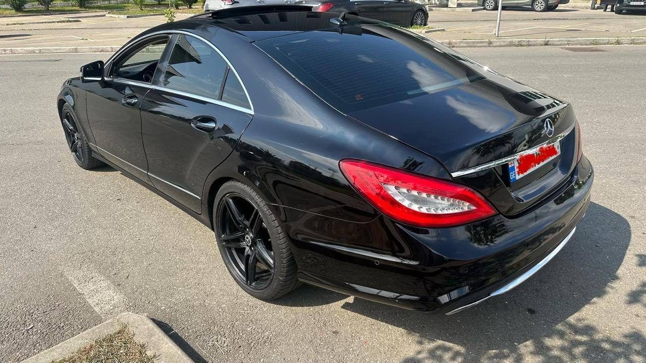Автомобиль Mercedes-Benz CLS 350, 2014 год