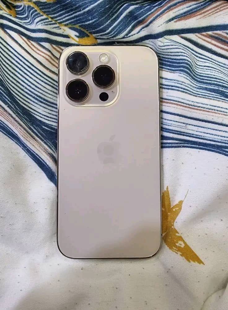 Смартфон iPhone 14 pro, 256 ГБ