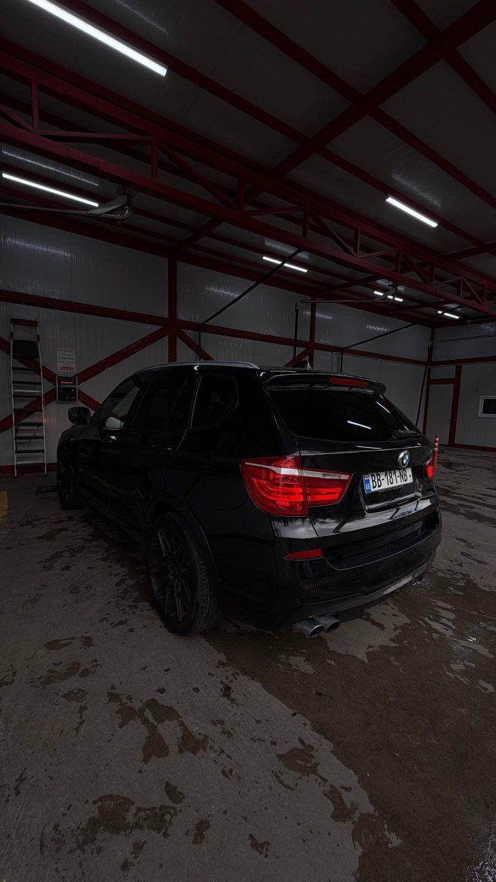 Автомобиль BMW X3, 2014 год