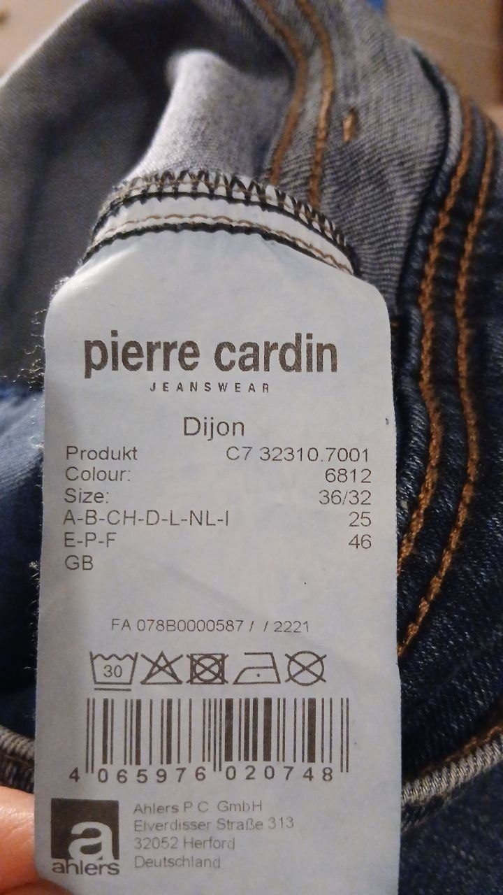 Джинсы Pierre Cardin, размер 36/32
