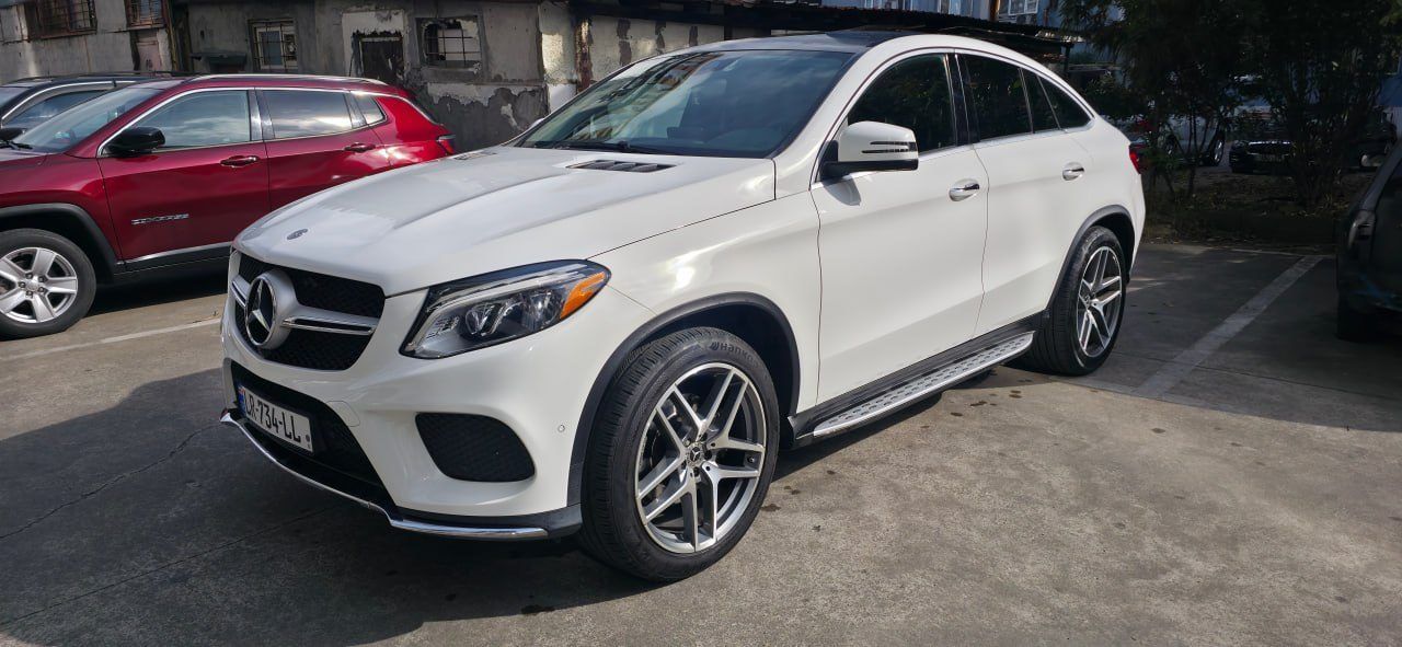 Автомобиль Mercedes-Benz GLE 350d Coupe AMG 4MATIC, 2017 год