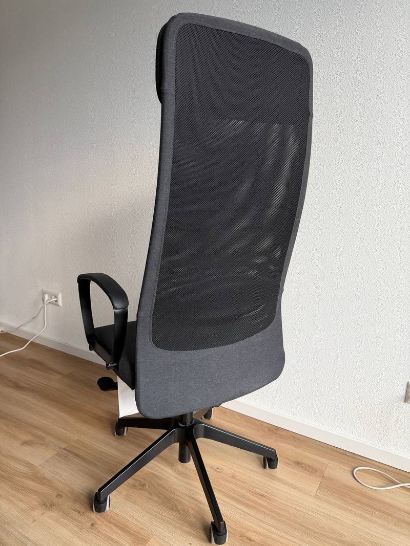 Компьютерное кресло IKEA Markus