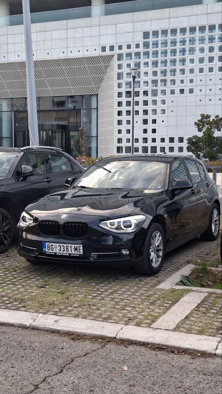 Автомобиль BMW 118d, 2012 год