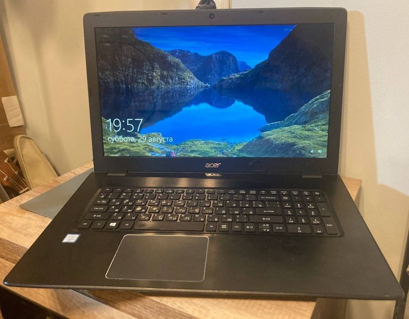 Ноутбук Acer Aspire E5-774G, экран 17.3"