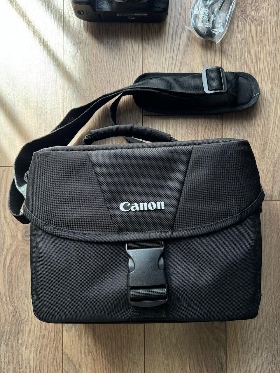 Зеркальная камера Canon EOS 90D, body