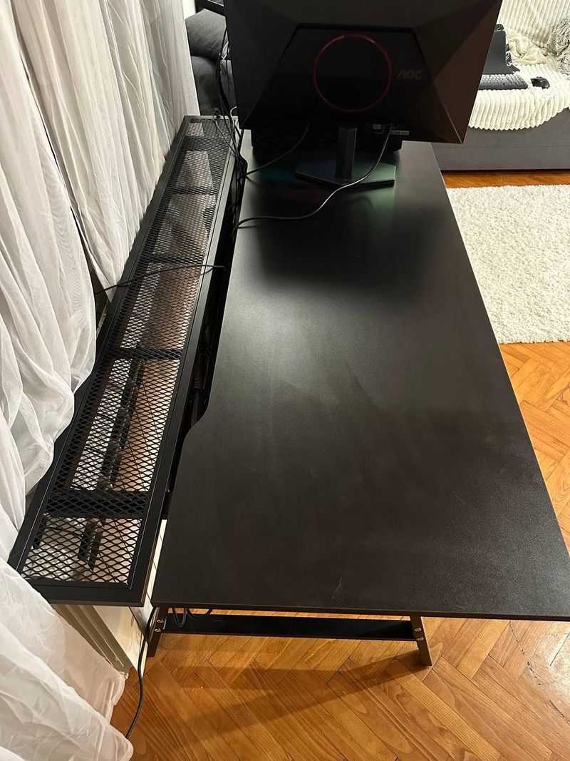 Компьютерный стол IKEA UTESPELARE, 160×80 см