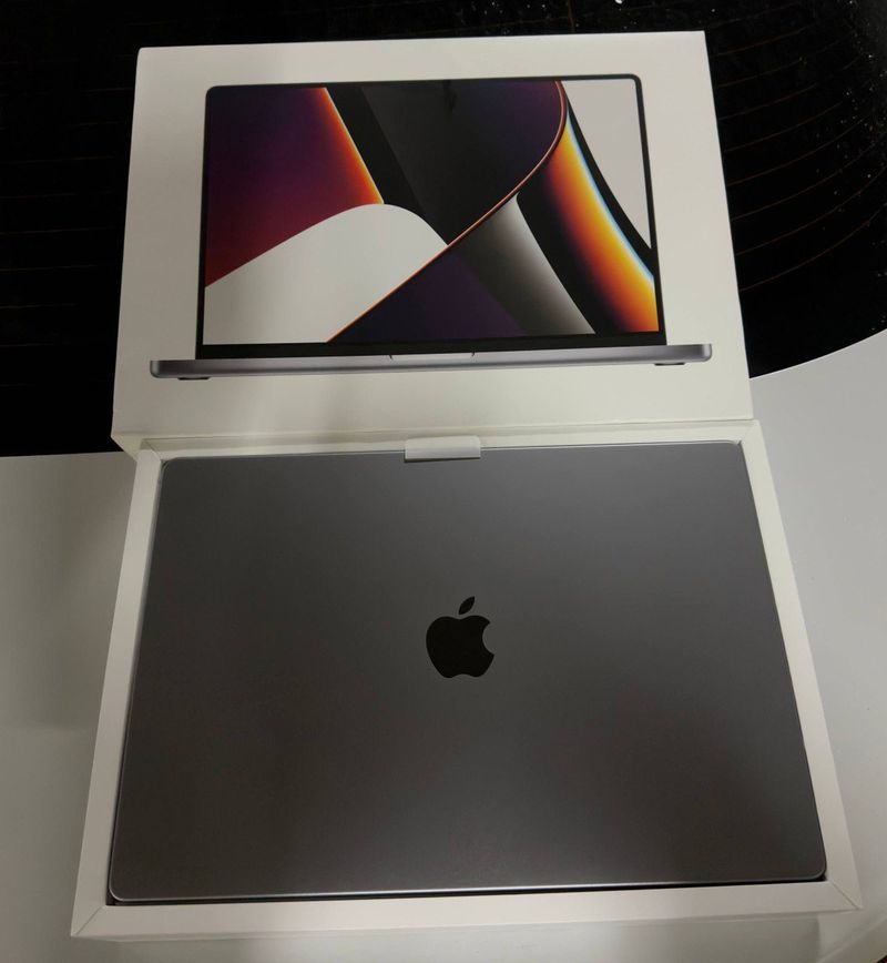 Ноутбук Apple MacBook Pro, 16 дюймов