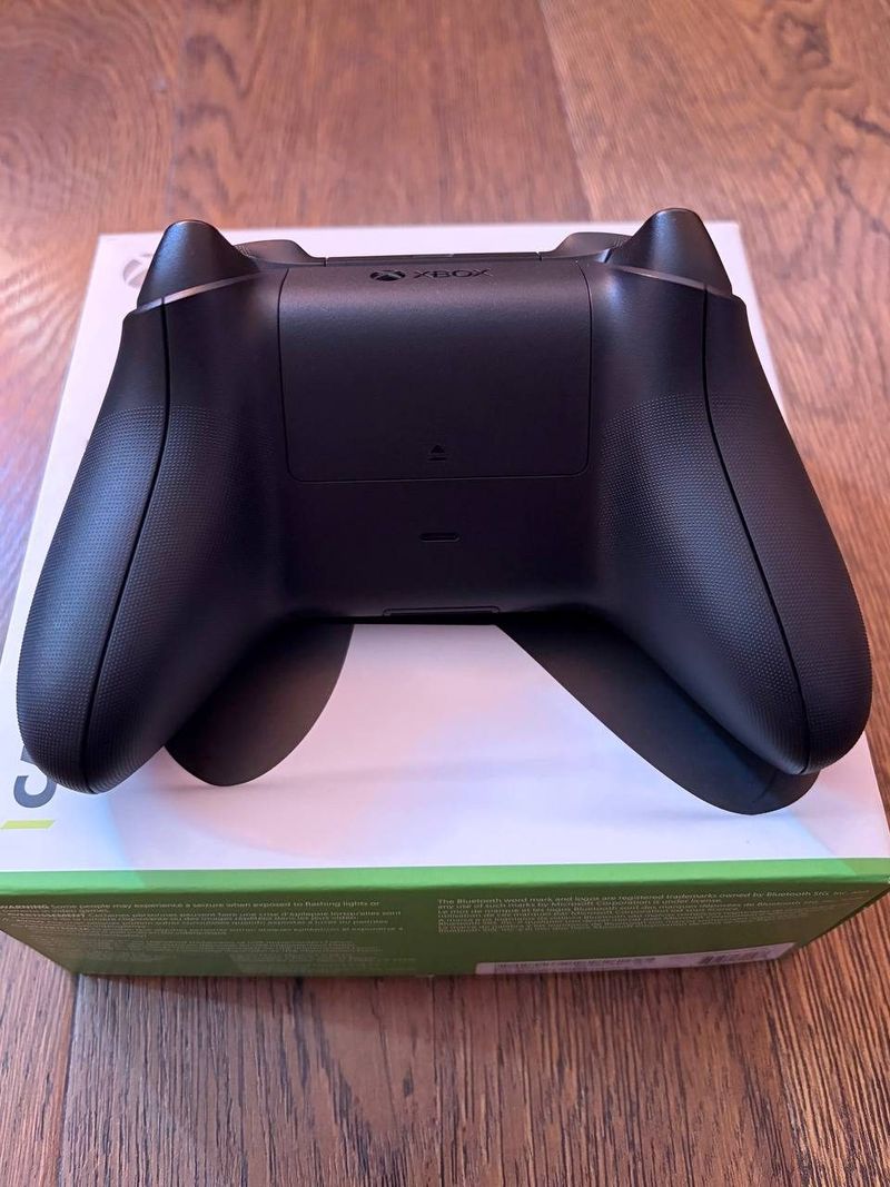 Геймпад Xbox Series S/X, состояние нового