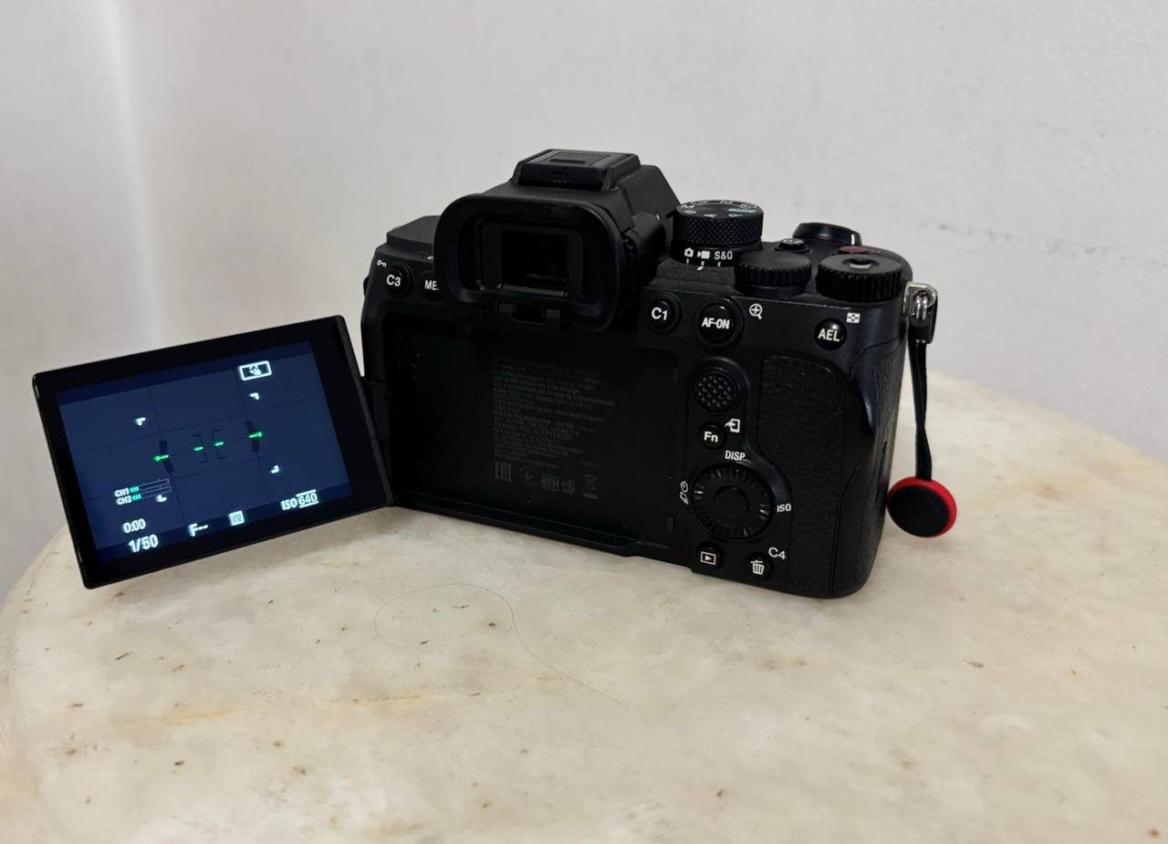 Камера Sony A7 IV, пробег 16 000 кадров