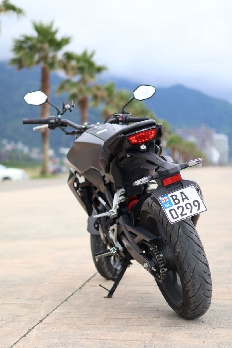 Мотоцикл Honda CB300R, 2024