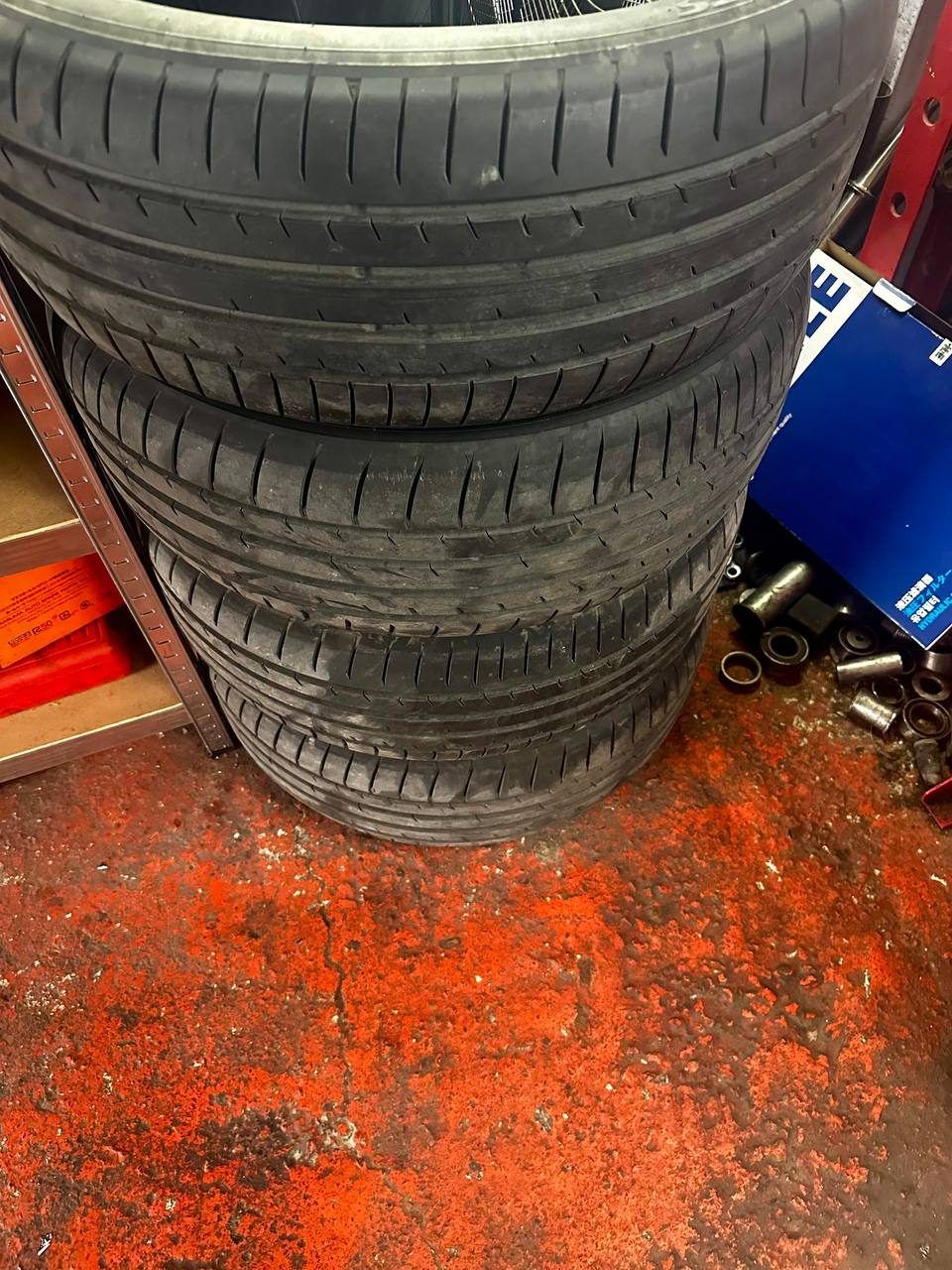 Комплект шин, 235/50 R20
