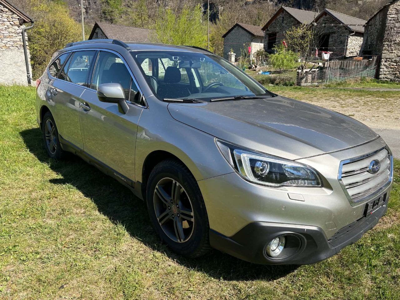 Автомобиль Subaru Legacy Outback, год 2016