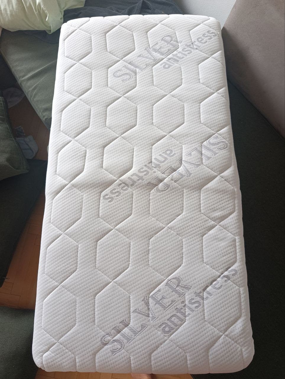 Детская кроватка и матрас IKEA GULLIVER, белый
