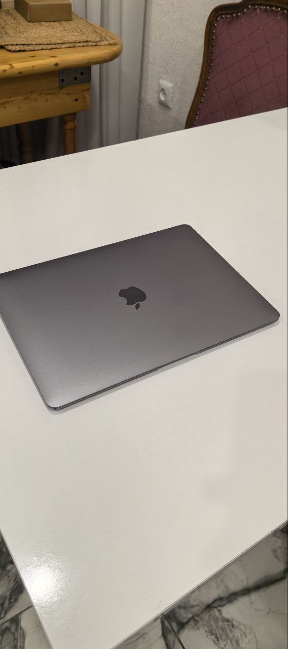 Ноутбук Apple MacBook Air Retina 13″ 2018, 8/128 ГБ