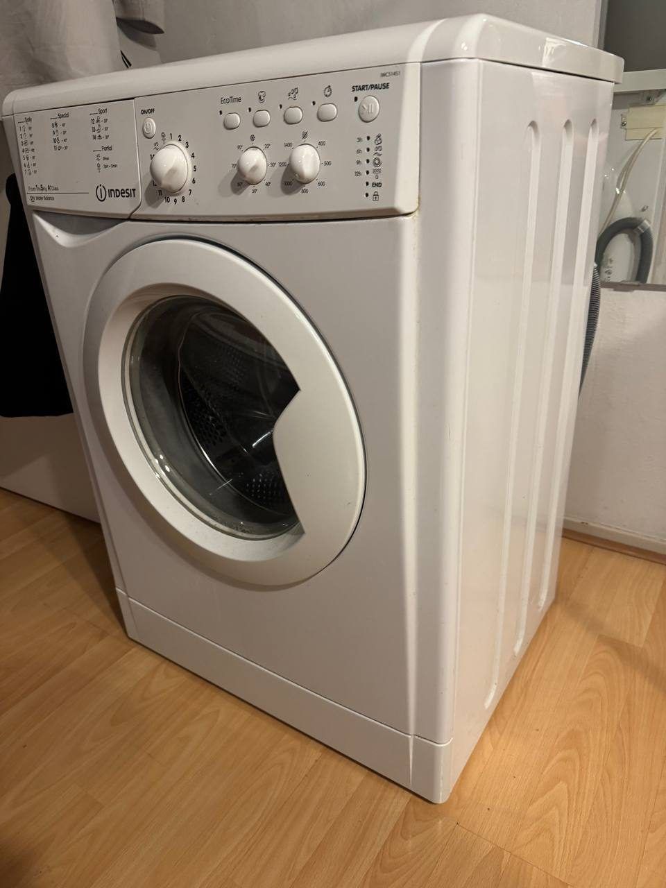 Стиральная машина Indesit