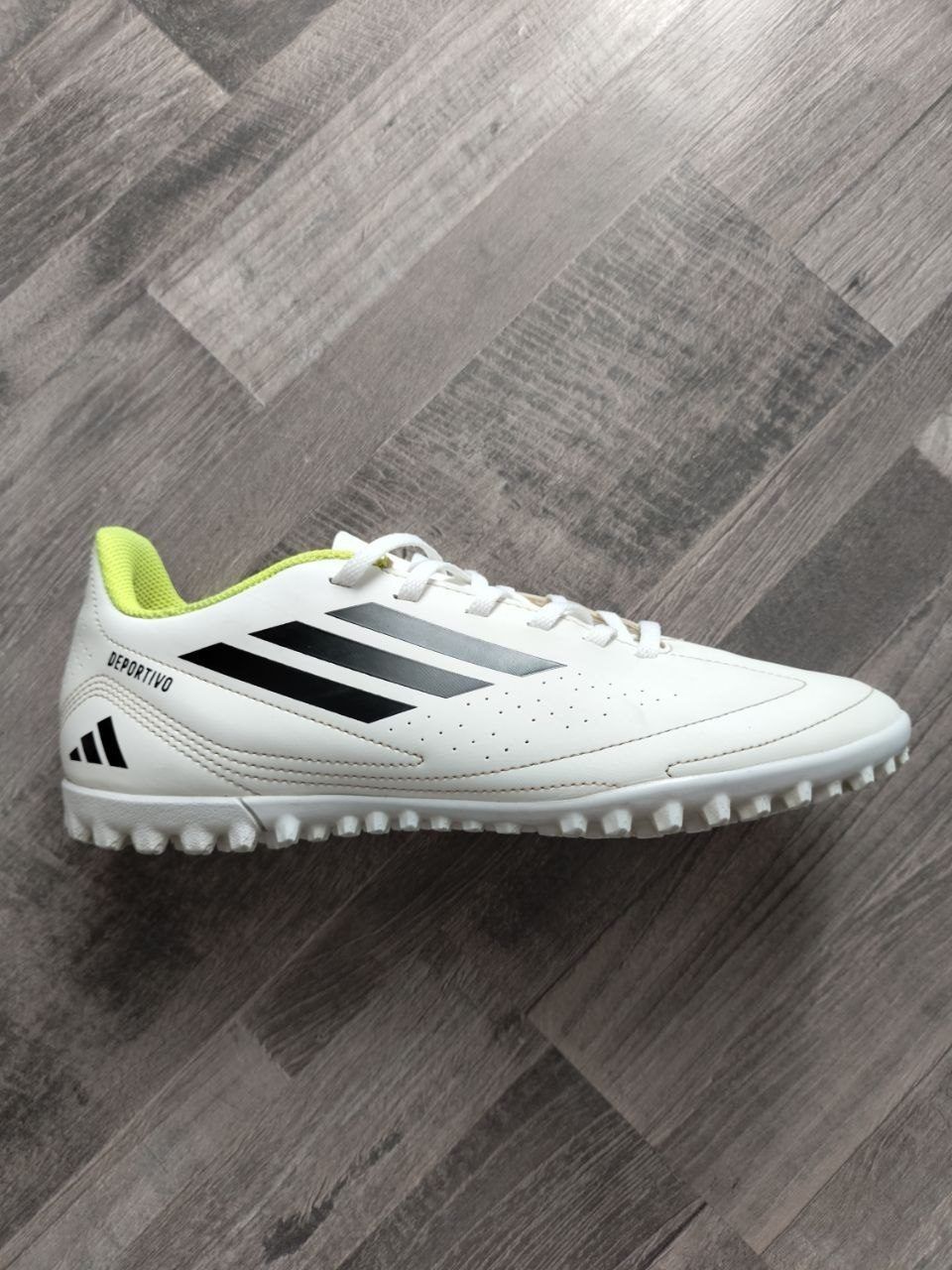 Футбольные бутсы Adidas Deportivo III TF, размер 42⅔