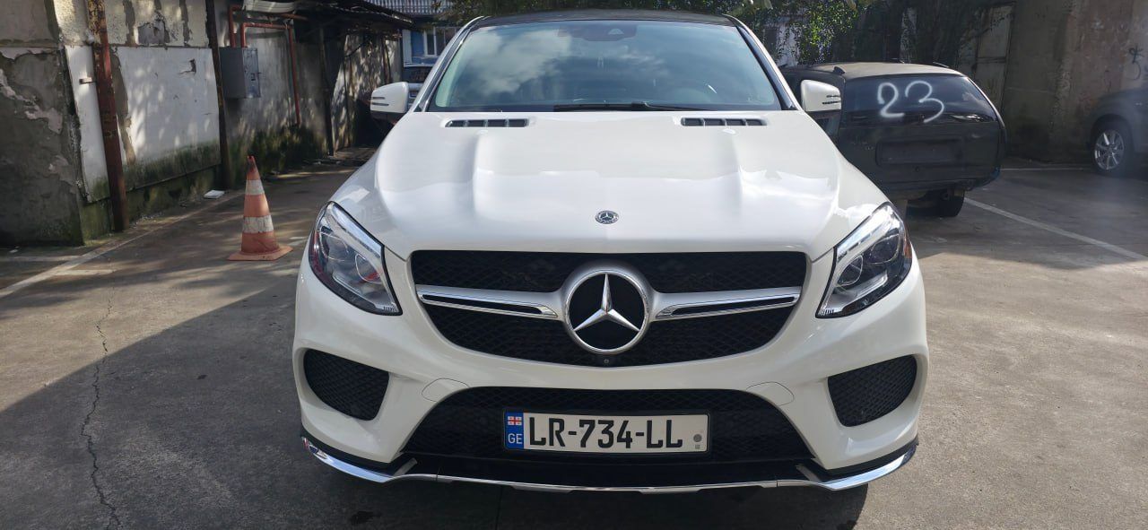 Автомобиль Mercedes-Benz GLE 350d Coupe AMG 4MATIC, 2017 год