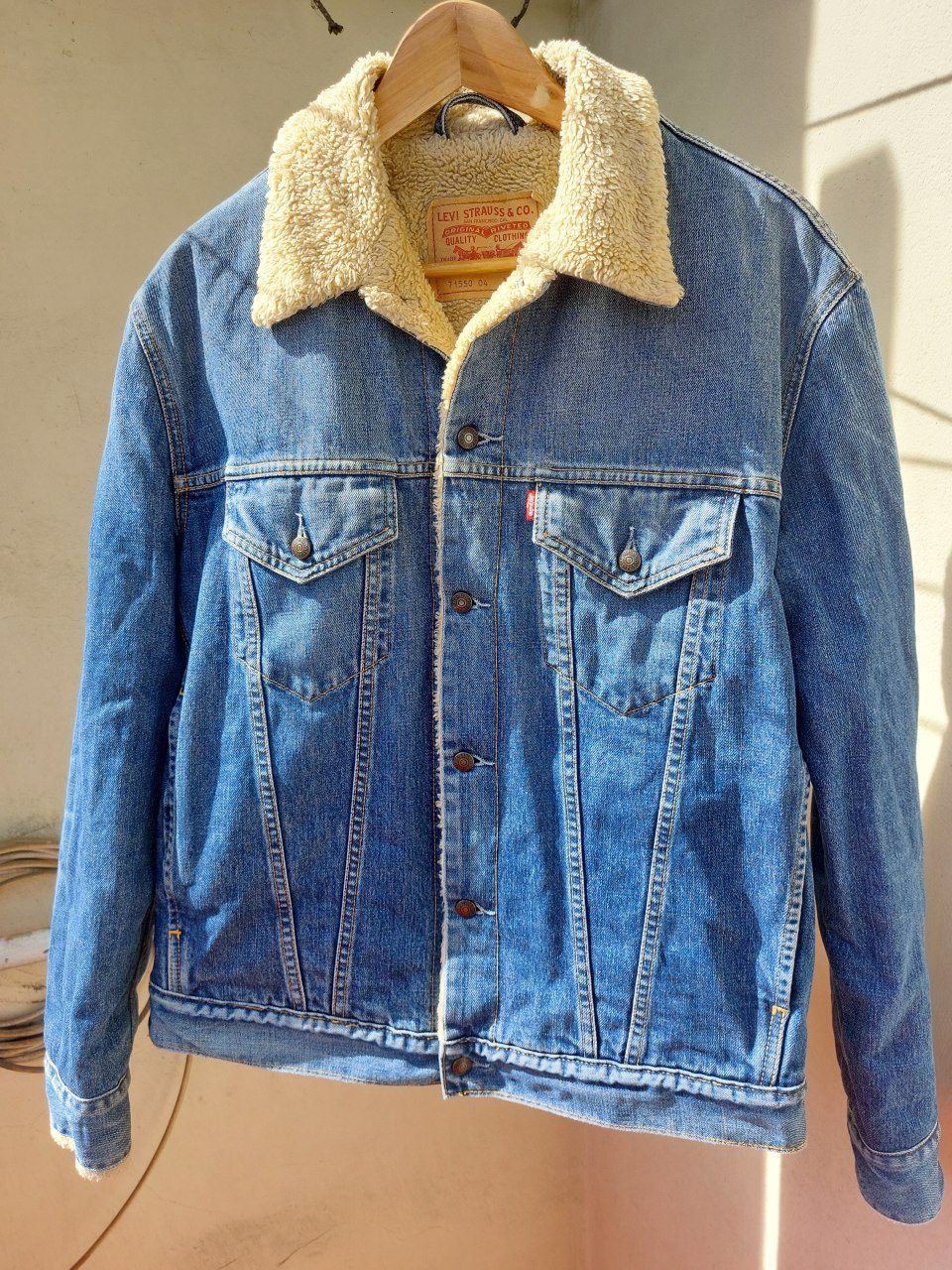 Levi's sherpa jacket