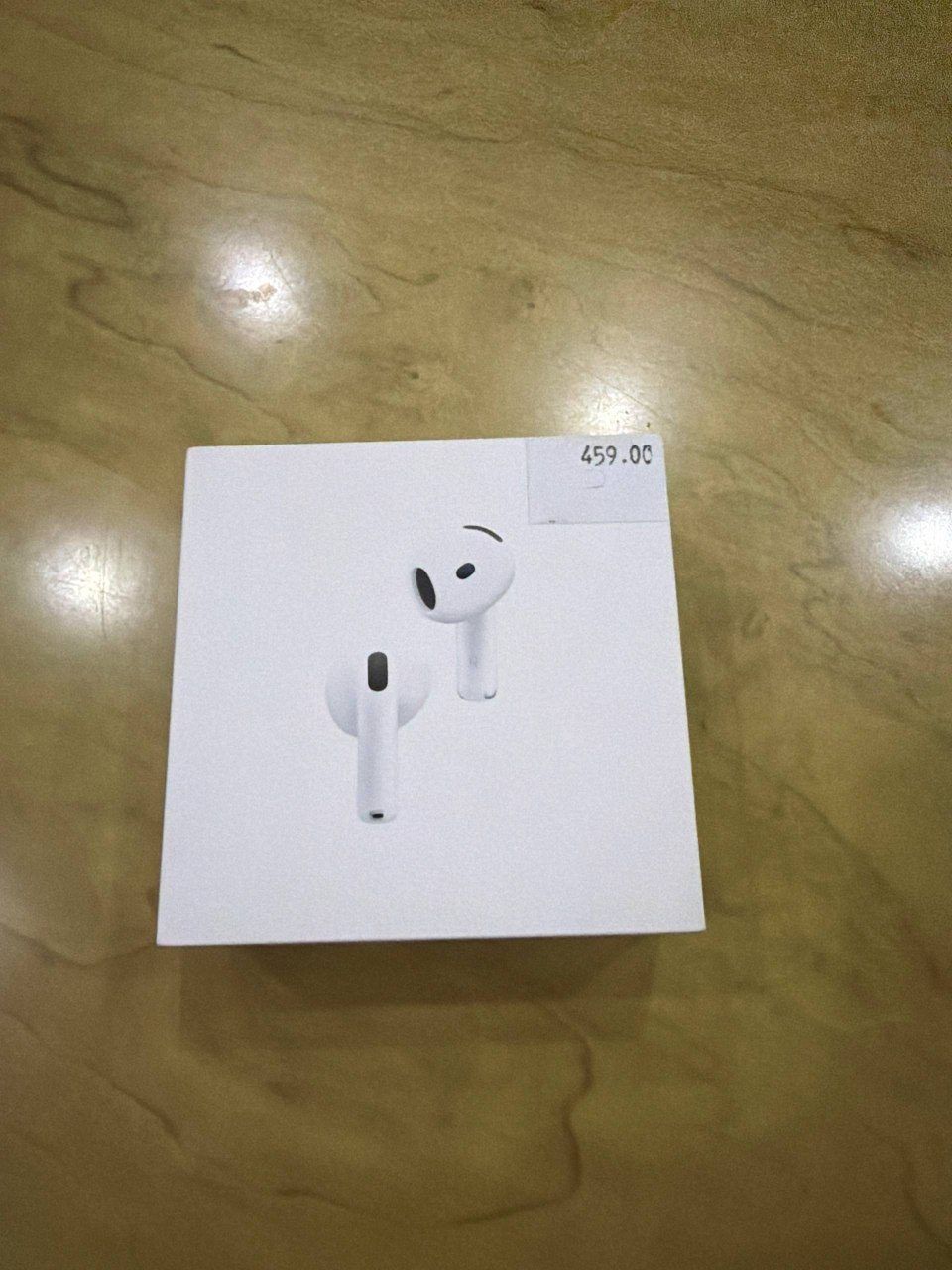 Наушники Apple AirPods 4