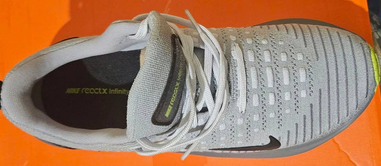 Кроссовки Nike, размер 39-40